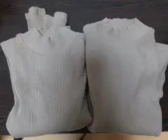 ユニクロ　リブハイネックTシャツ　二枚組　XSサイズ　ブラウン