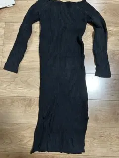 ブラックリブ編みニットロングワンピース