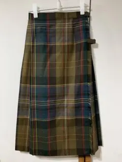 DAKS ラップスカート　プリーツスカート　カーキ　膝丈　チェック柄