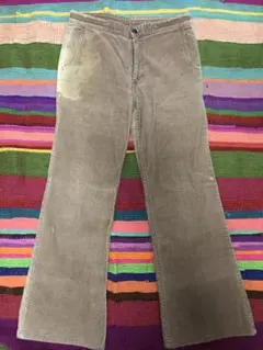 ヴィンテージ　古着　USA リーバイス コーデュロイパンツ　フレア