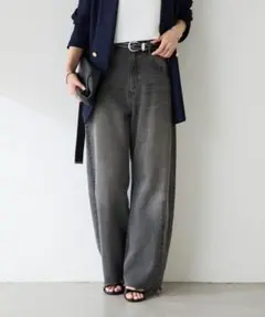 新品タグ付】regleam エンボスカーブデニム ブラック - メルカリ
