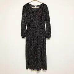 カジュアルロングワンピース 黒とベージュのパターン