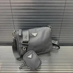 2025年最新】プラダ メッセンジャーの人気アイテム - メルカリ