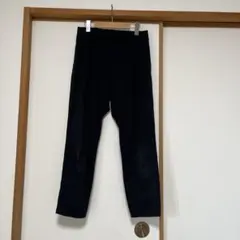 ☆UNIQLO ウルトラストレッチアクティブテーパードアンクルパンツ　M ☆