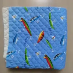 お魚・釣りデザイン キルティング生地 約100cm x 50cm＆50㎝×50㎝