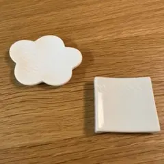 KEYUCA 白い陶器の箸置き2個セット【匿名配送】