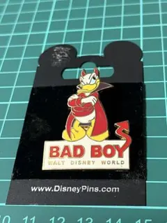 ドナルド ピンバッジ　BAD BOY ディズニーワールド　デビル　悪魔
