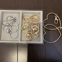 Item thumbnail for item e7a554eb-6d71-4ad9-9cc9-3a8971afb5b3