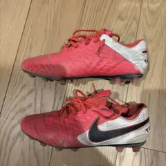 角田誠選手サイン入りサッカースパイク - メルカリ