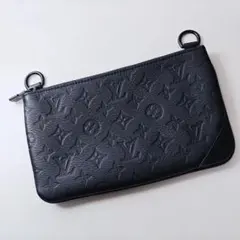 Item thumbnail for item 48befe88-4bdd-4afc-aaa1-50556bd90e8c