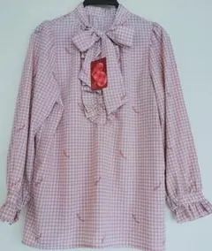 ＆Loveハート千鳥の上品魅せボウタイブラウスピンクSizeМ新品未使用タグ付きのサムネイル