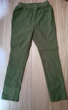 オリーブグリーン 長ズボン
