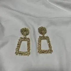 ゴールド フレーム型 イヤリング