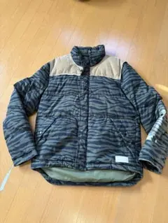 カモフラ ダウンジャケット