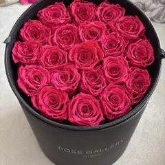 ROSE GALLERY 赤いバラ 18本 プリザーブドフラワー - メルカリ