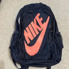 NIKE ネイビーリュック ロゴデザイン