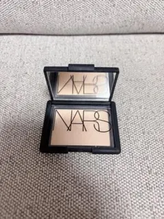 【美品】NARS ブラッシュ 4024のサムネイル