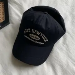 ロゴ刺繍キャップ