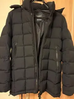 ブラック ダウンジャケット