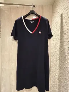 TOMMY HILFIGER Vネックワンピースネイビー ハートロゴのサムネイル