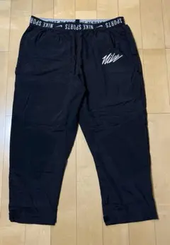 トレーニングパンツ