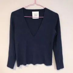 ザヴァージニア♡ニット　vネック　カシミヤ　ネイビー　テンセル　レーヨンのサムネイル
