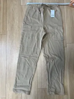 GAP ギャップ　キッズ　ロングカーゴパンツ　ベージュ　110cm 新品✨のサムネイル