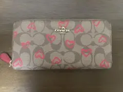 COACHハート柄長財布