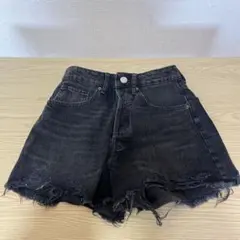 ZARA ブラック カットオフショートパンツ EUR34