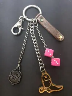 DIESEL ユニークキーホルダー ダイス付き