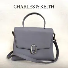 CHARLES & KEITH⭐︎ストーンエンベリッシュド フロントフラップバッグ