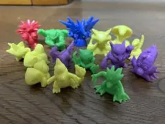 ポケモン 塩ビ人形 まとめ売り64体 - メルカリ