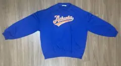 青のスウェット