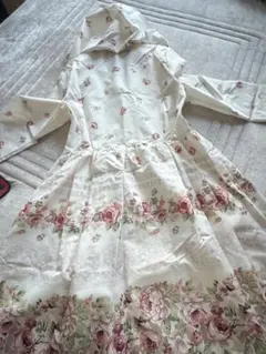 レストローズ花柄フード付きロングワンピース