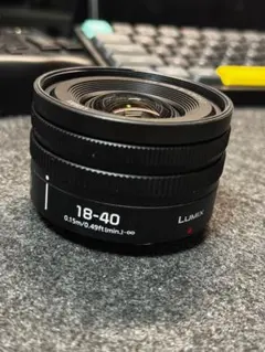 LUMIX 18-40mm F4.5-6.3 レンズのサムネイル