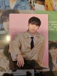 セブチ HOLIDAY ジャケット 特典トレカ VERNON