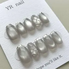 No.130 シルバー　グレー　マグネット　ガラスフレンチ　キルティングネイル