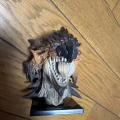 モンスターハンター　リオレウスヘッドフィギュア