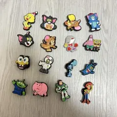 トムとジェリー　スポンジボブ　トイストーリー　 クロックス ジビッツ