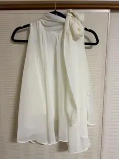 ホルターネック　トップス