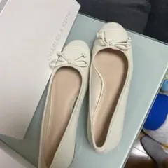 CHARLES & KEITH ボウ バレエフラット チョークのサムネイル