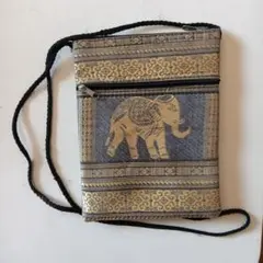 象刺繍ショルダーポシェット