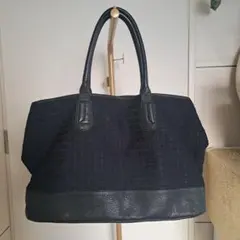 ほぼ未使用 ジョセフ JOSEPH 黒 トートバッグ 牛革 イントレチャート ほぼ未使用 ジョセフ JOSEPH 黒 トートバッグ 牛革 イントレチャート