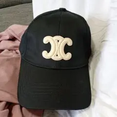 黒のロゴ入り ベースボールキャップ セリーヌ ブラック M