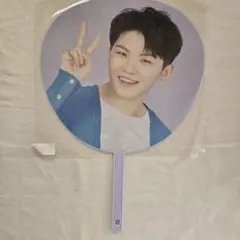 SEVENTEEN ウジ うちわ