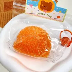 リアル！砂糖まみれのオレンジデニッシュ スクイーズ（チャーム付き）