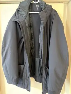 UNIQLO ハイブリッドダウンパーカー　ネイビー