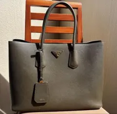 【美品！】PRADA プラダ　アースカラー