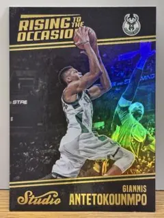 Giannis Antetokounmpo インサート Studio Bucks