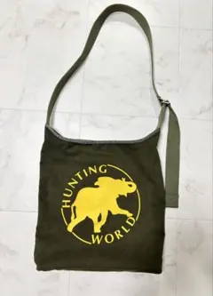ハンティングワールド ロゴデザイン ショルダーバッグ スエード　カーキ